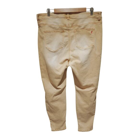 Molly & Isadora Jeans Crop - Picture 3 of 5